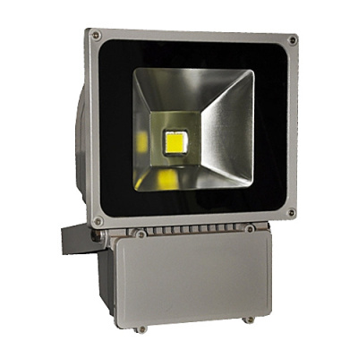 07-70W-3000K Прожектор