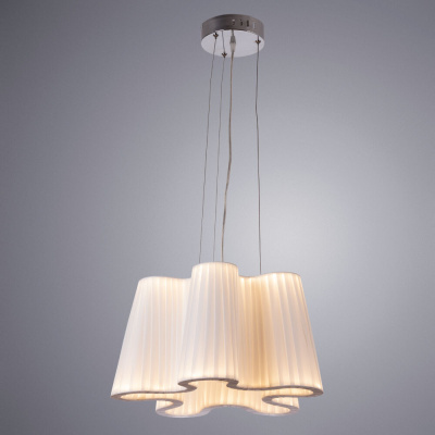 Подвесная люстра Arte Lamp SIGNORA